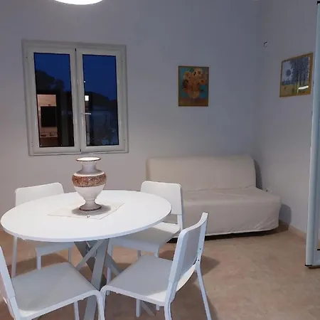 Esther Guest House Castel Volturno Exterior photo